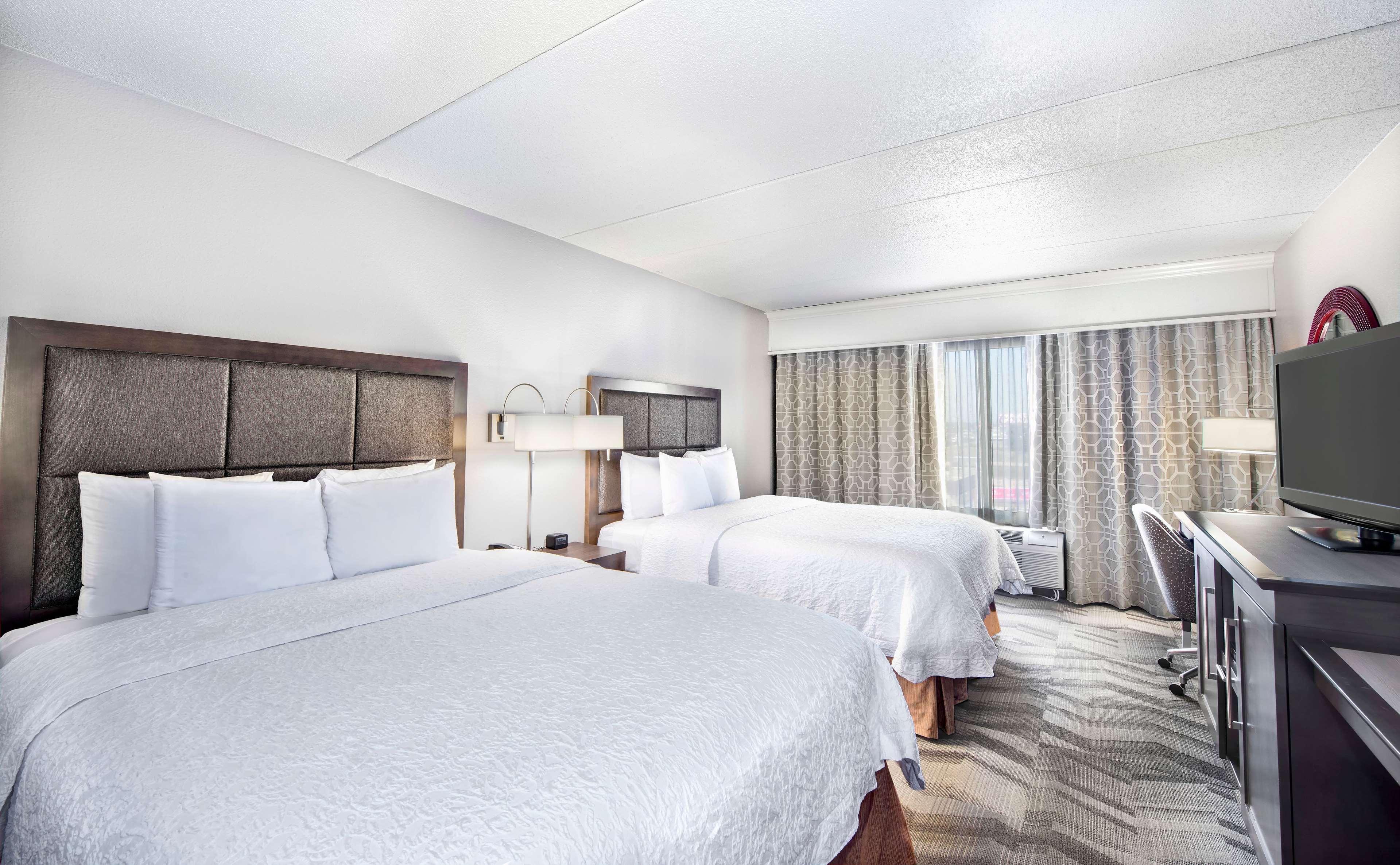 Hampton Inn & Suites Atlanta-Galleria Smyrna Exteriör bild